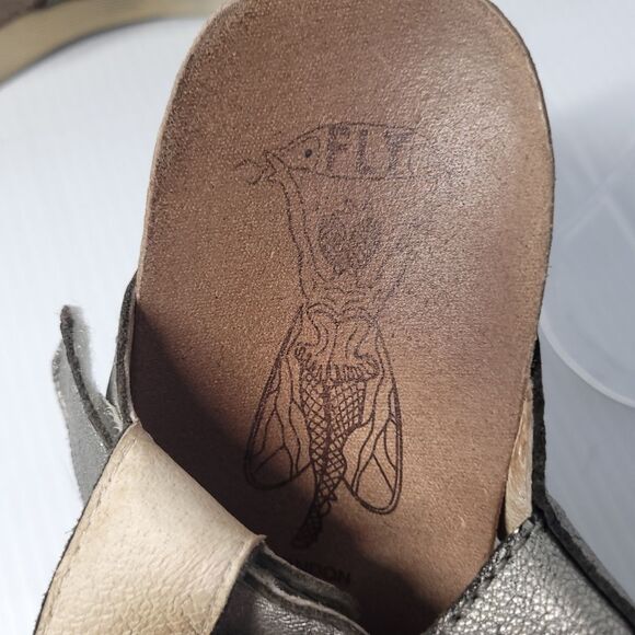 FLY London Idra Wedge Platform Sandal EU 41 Silver Metallic Leather Ankle Strap - Picture 9 of 12